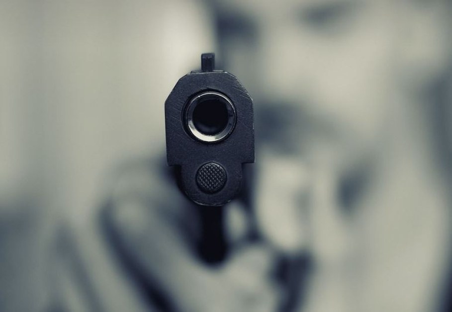 Българин влезе въоръжен в гръцки бар