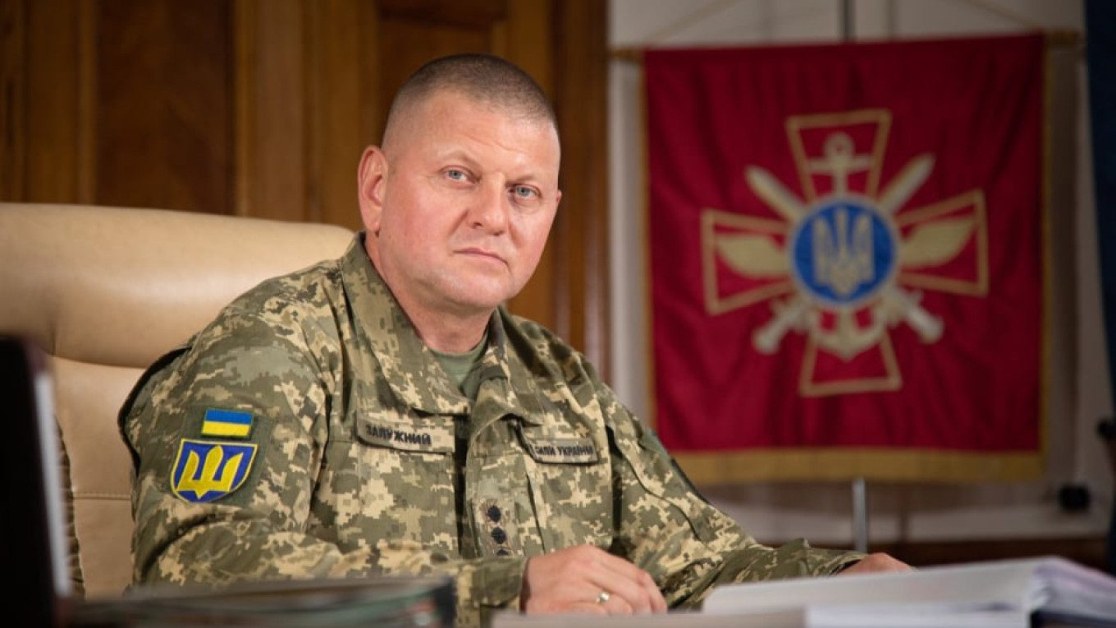 Украинският президент Владимир Зеленски уведоми главнокомандващия на въоръжените сили на