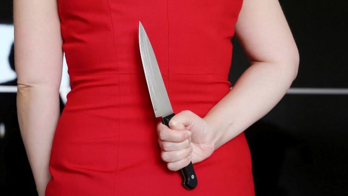 Две млади жени наръгаха с нож 20-годишен мъж в Панагюрище