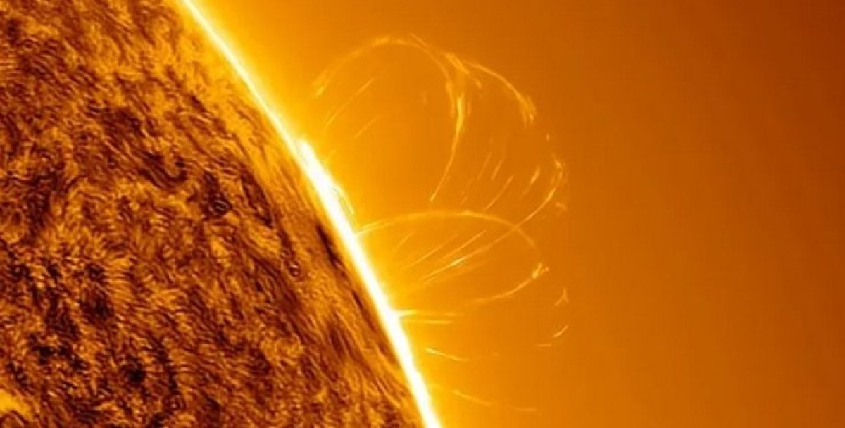 Огромни нишки от плазма се появиха след мощна експлозия на Слънцето