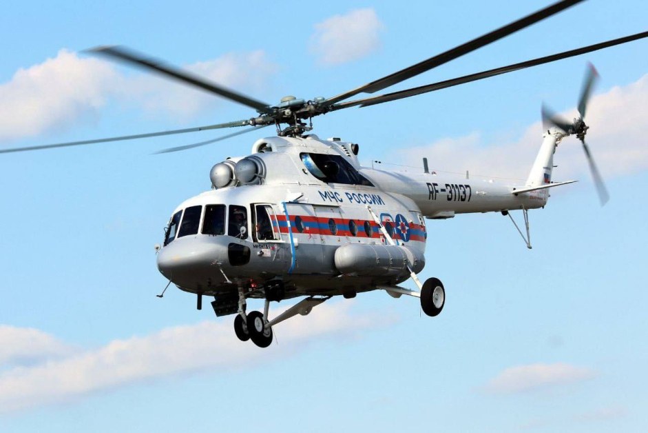 Руски хеликоптер за спешна помощ се разби в езеро