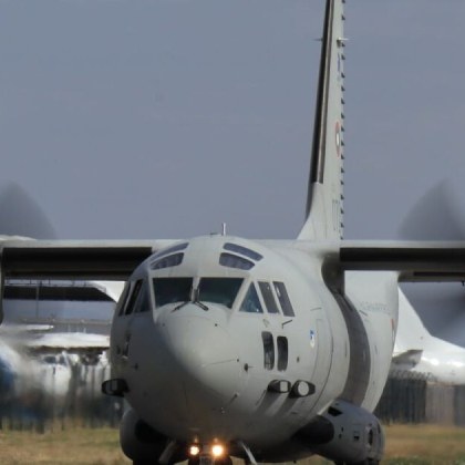 Екипаж от 16 та транспортна авиобаза във Враждебна е бил задействан