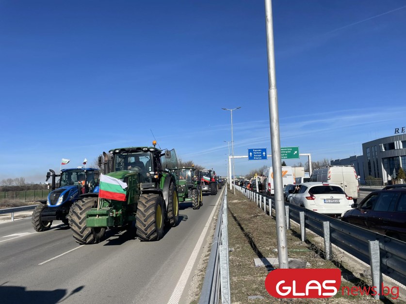 Земеделците край Пловдив затвориха АМ 