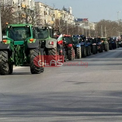Представителите на протестиращите земеделци които настояват за оставката на земеделския