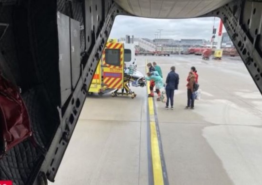 4-годишното дете, което бе транспортирано със самолета Спартан“ за лечение