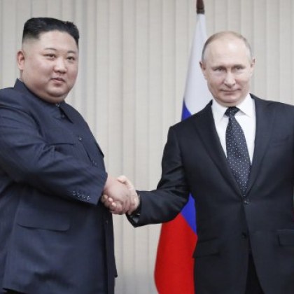Руският президент Владимир Путин е подарил на севернокорейския лидер Ким