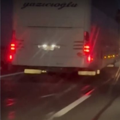 Турски автобус се движи със 130 км ч по магистрала Тракия