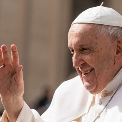 Папа Франциск отмени всичките си аудиенции за днес заради лек