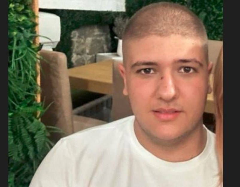 20-годишният Костадин има 20 дни, за да събере 235 000 евро за лечението си