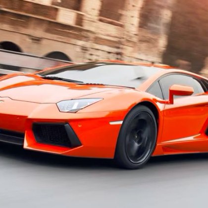 Рядък и много скъп спортен автомобил Lamborghini Aventador беше открит
