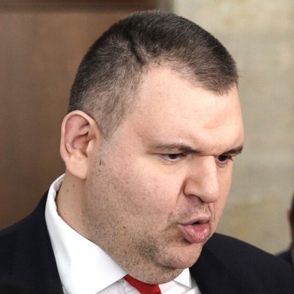 Днес съпредседателят на ПП Кирил Петков направи внушения в публичното
