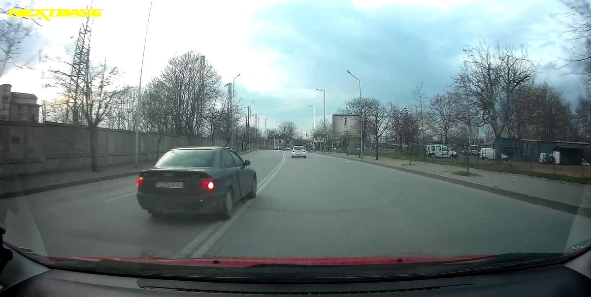 Шофьор засне нарушител в Пловдив, но се разрази спор в мрежата ВИДЕО