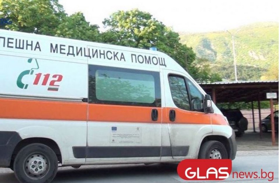 Инцидент в Пловдивско! Млад моторист бере душа