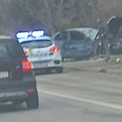 Тежък пътен инцидент е станал тази сутрин в София Лек автомобил