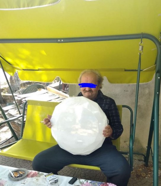 Апаши отмъкнаха дворна люлка в София СНИМКИ