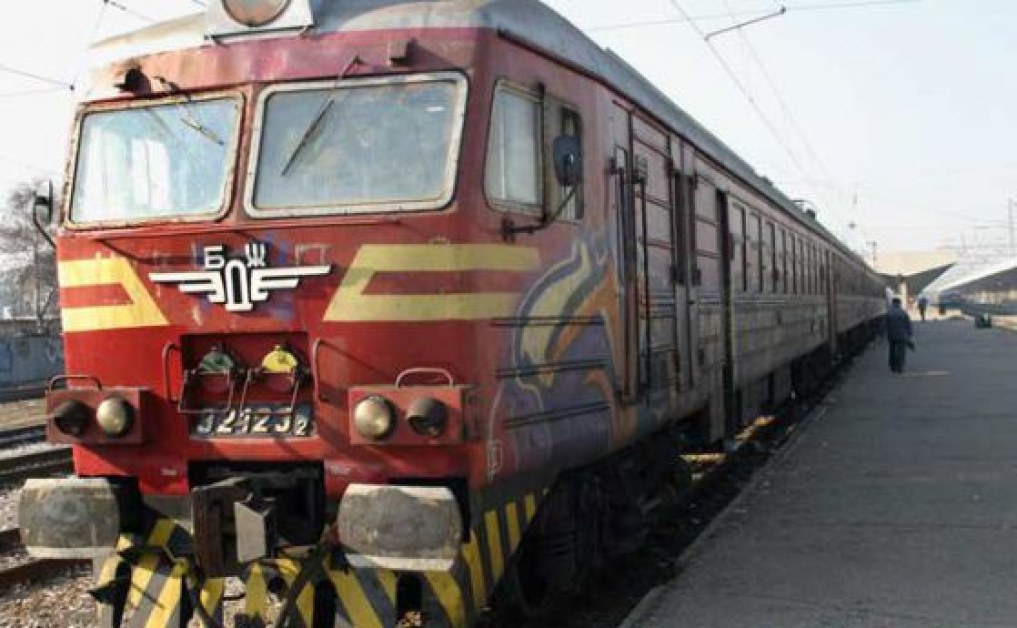 БДЖ въвежда електронно издаване на билети