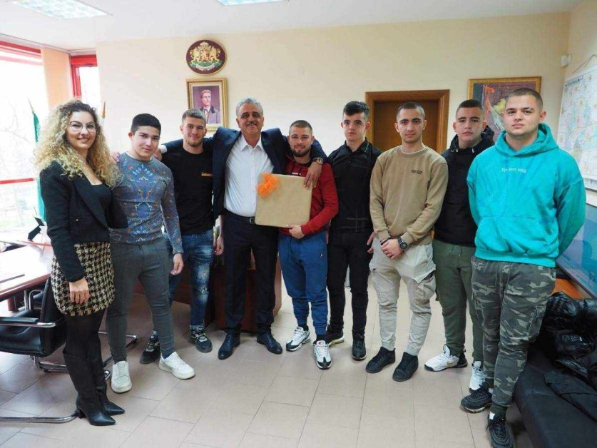 Кметът на Община Марица Димитър Иванов подкрепя идея на младежи
