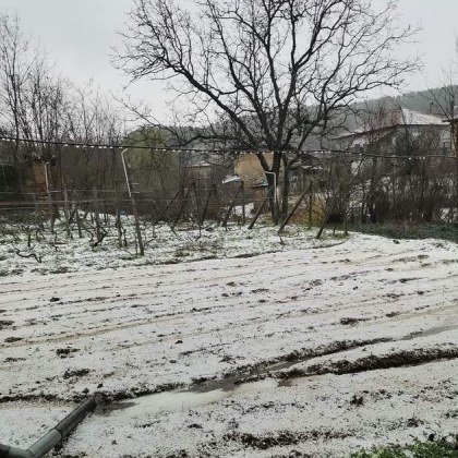 След като градушка падна в Мало Бучино област София ледени