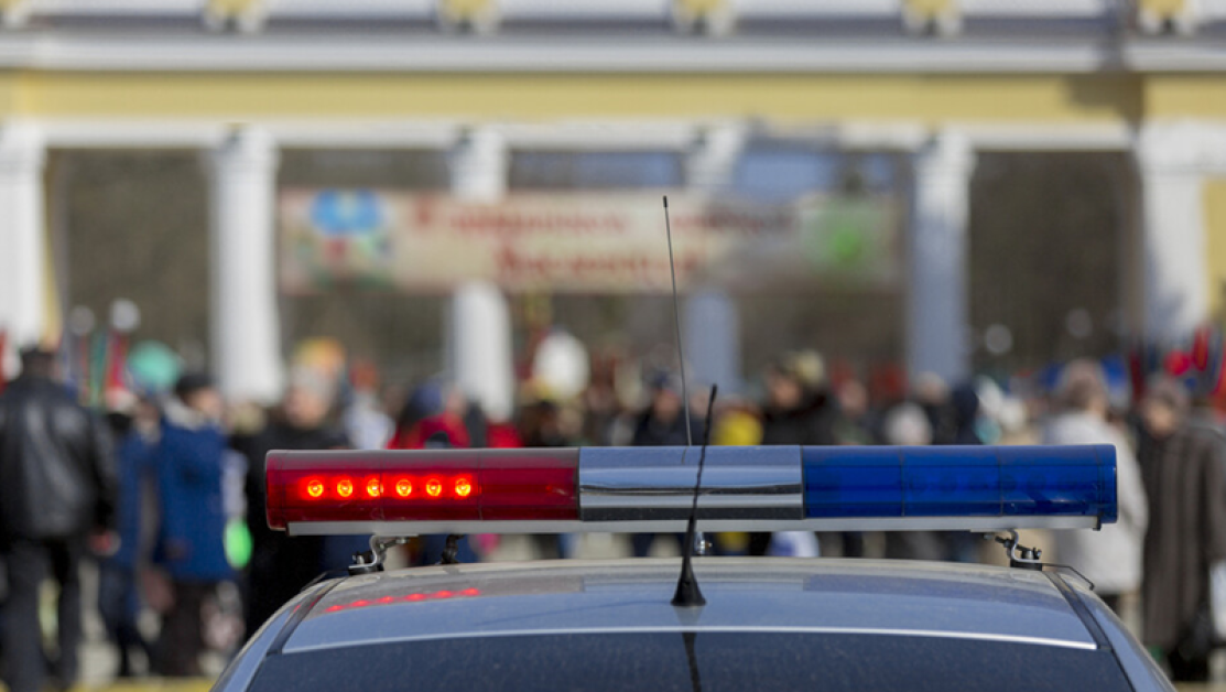 Мъж хвърли самоделни бомби в двора на руското посолство в Кишинев