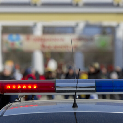 Мъж хвърли самоделни бомби в двора на руското посолство в Кишинев