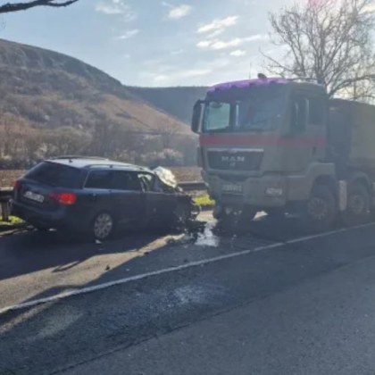 Тежка катастрофа на пътя Плевен – София По неизяснени причини
