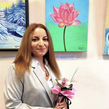 Младият художник Цветелина Велкова откри втората си самостоятелна изложба Експозицията