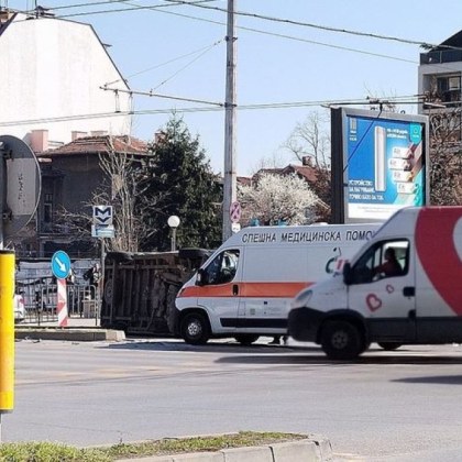 Линейка бе ударена на кръстовището на булевард Тодор Александров и ул