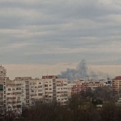 Пожар край Летище София СНИМКА