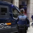 Камион се вряза в полицейски пункт в Испания, шест души загинаха
