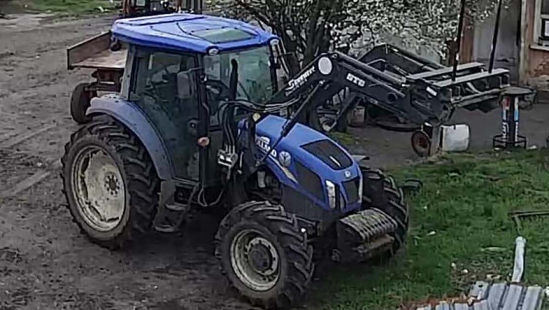 Откраднаха трактор от Института по животновъдни науки ВИДЕО
