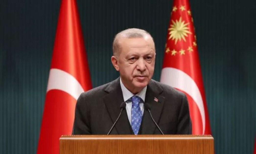 Турският президент Реджеп Тайип Ердоган разговаря днес по телефона с