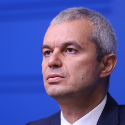 Лидерът на Възраждане Костадин Костадинов изрази скептицизъм по повод обявения