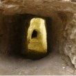 Откриха мрежа от скрити тунели в изоставена 800-годишна къща