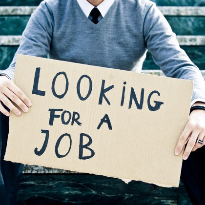 Средно девет безработни се конкурират за едно свободно работно място