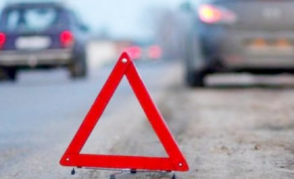55-годишен шофьор загина след катастрофа в Тополовград, съобщиха от полицията.Инцидентът