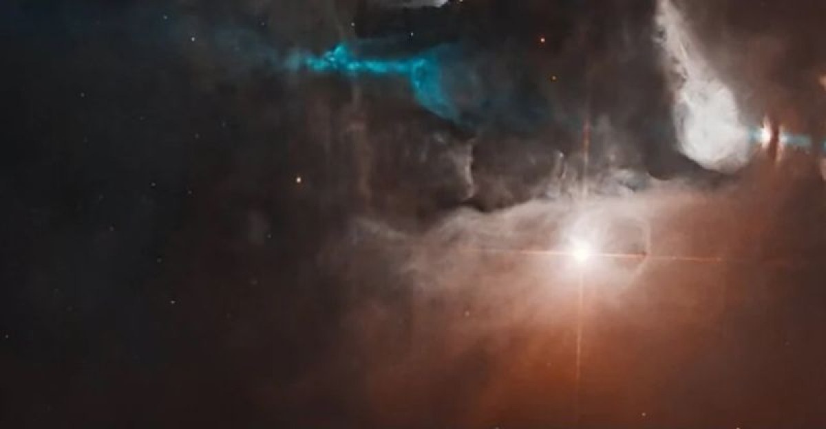 Телескопът Хъбъл засне невероятно изображение на две новородени звезди, разположени на