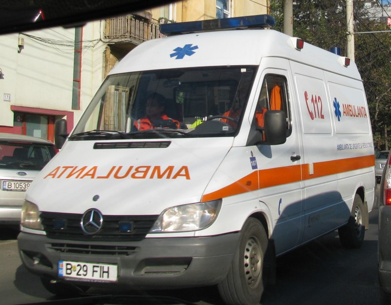 Български микробус катастрофира в Румъния, има пострадали