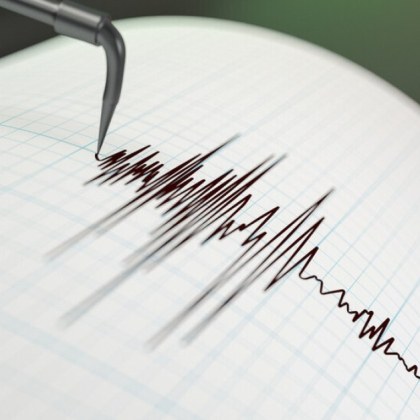 Само минути след серията трусове в България силно земетресение стана