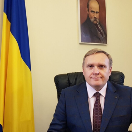 Президентът на Украйна Владимир Зеленски освободи Марк Шевченко от поста