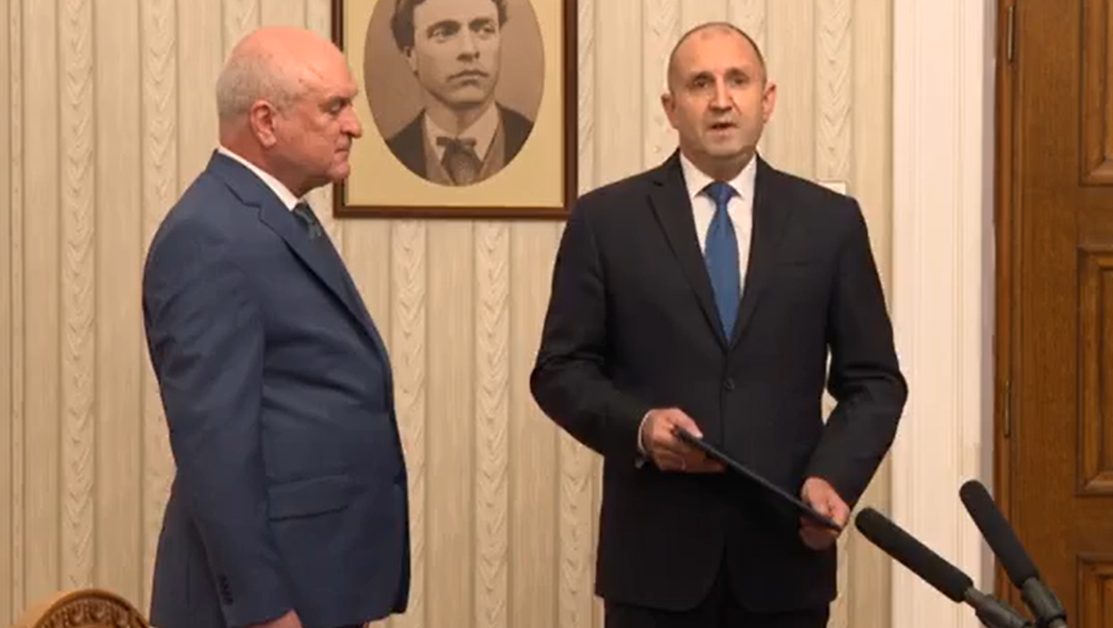 Днес държавният глава Румен Радев прие кандидата за служебен министър-председател в президентската
