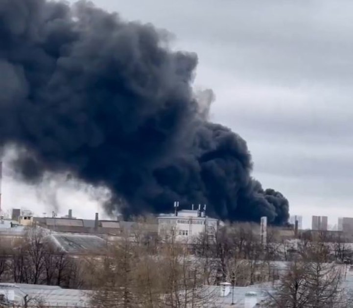 Пожар е избухнал днес в завода Уралмаш в руския град