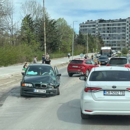 Катастрофа с два автомобила стана днес в София Инцидентът е