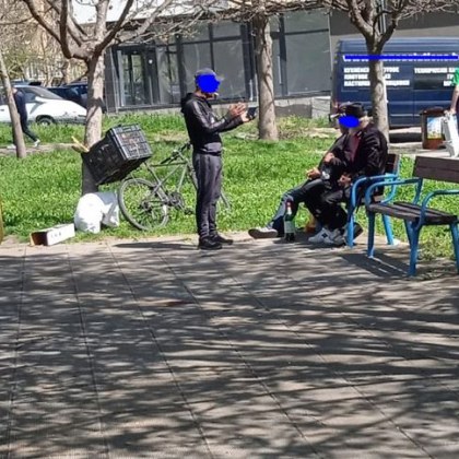 Жена сподели за неприятната обстановка на детска площадка в Бургас Тя