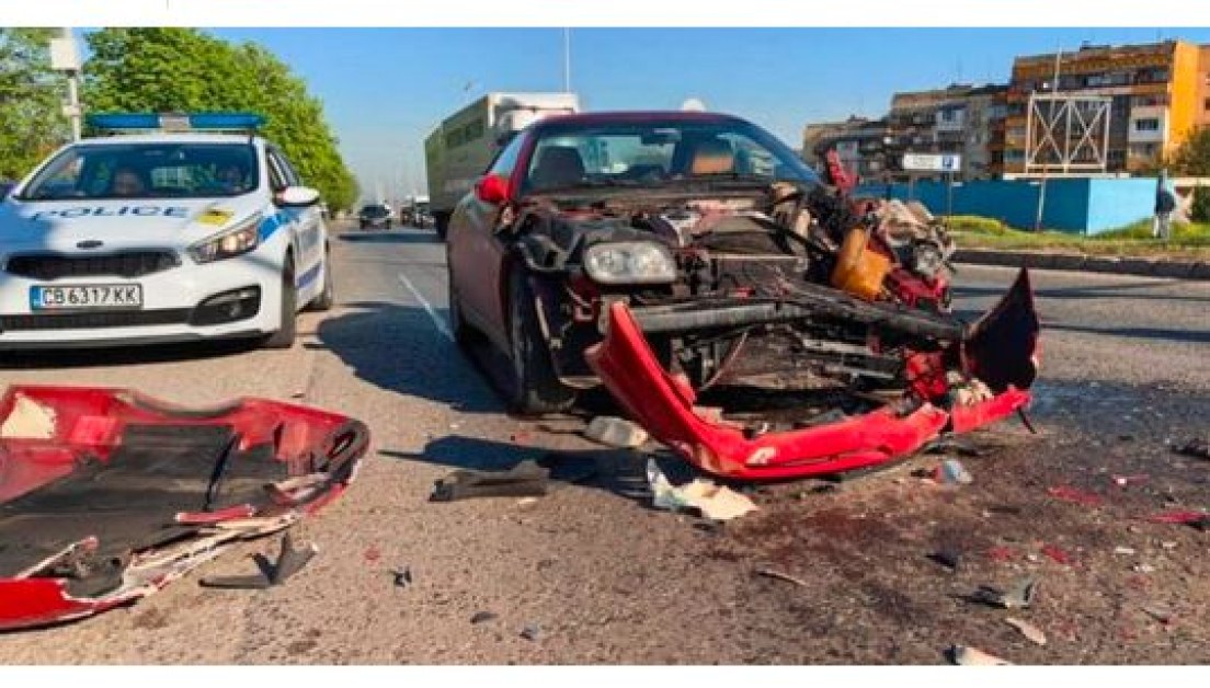 Тежка катастрофа между две коли в Русе