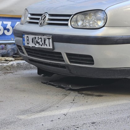 Шофьор нанесе щети по колата си на паркинг във Варна