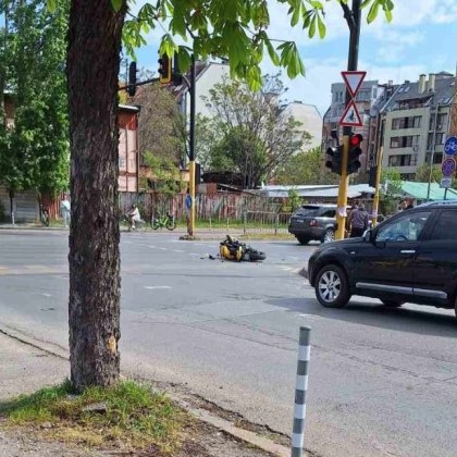 Катастрофа с моторист стана днес в София Инцидентът е възникнал