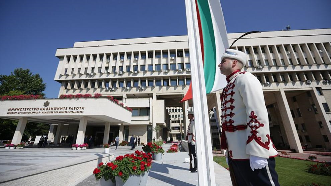 България е силно обезпокоена от неприемливата атака на Иран срещу Израел