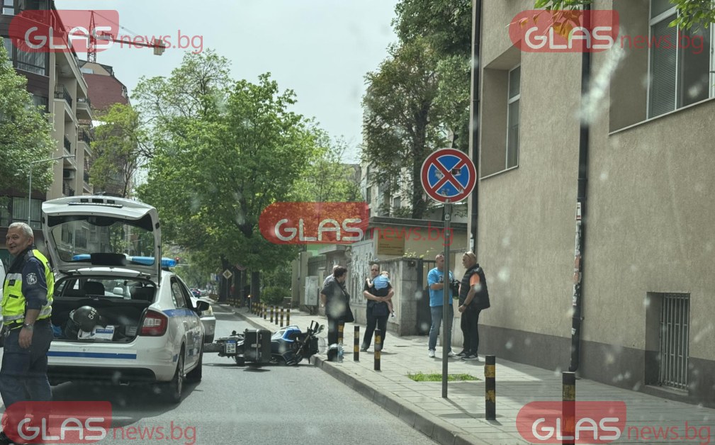 Катастрофа с моторист в Пловдив, линейка е на място  СНИМКИ