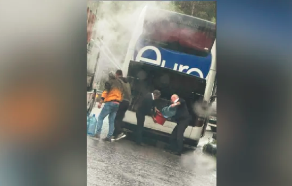 Пожар в пътнически автобус на пътя Варна – Добрич, фирмата е позната