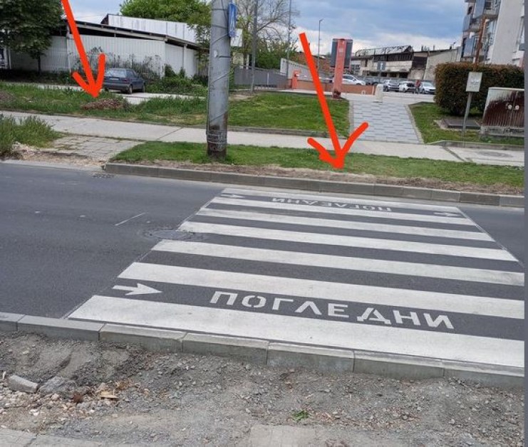 Пешеходна пътека на новоремонтиран булевард в Пловдив учуди местните жители.Зебрата